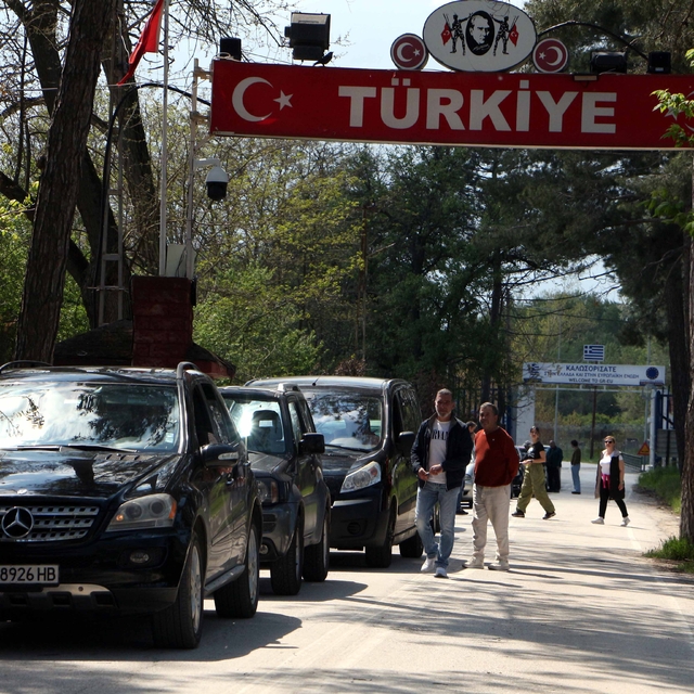 Pazarkule ve İpsala'da araç ve yolcu giriş-çıkışında yüzde 11'lik artış