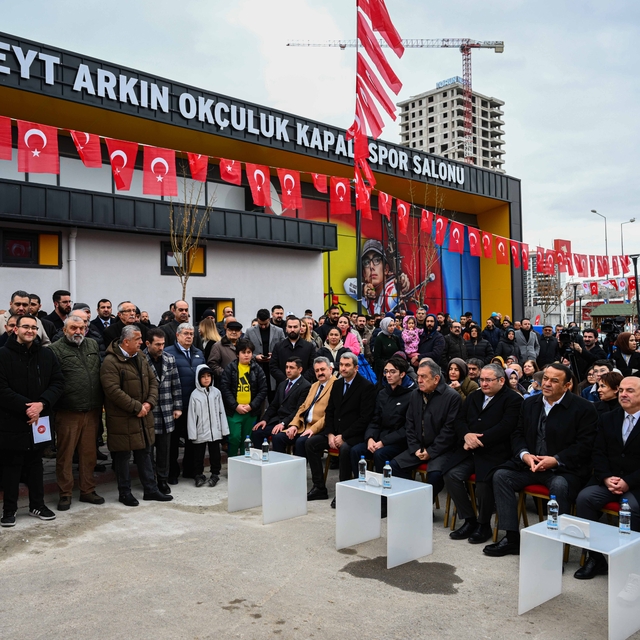 Cüneyt Arkın Okçuluk Spor Salonu Ankara'da açıldı