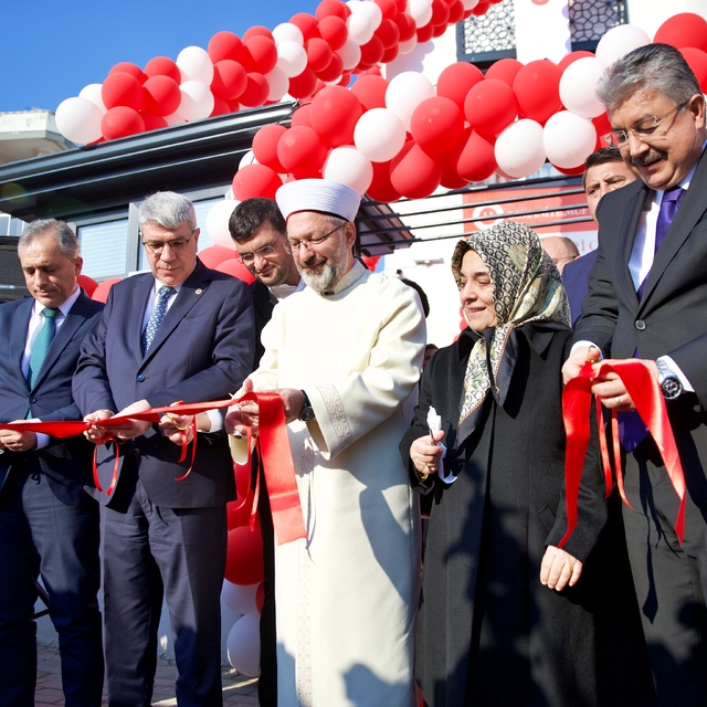 Diyanet İşleri Başkanı Ali Erbaş, Osmaniye'de Kur'an kursu açılışına katıld...