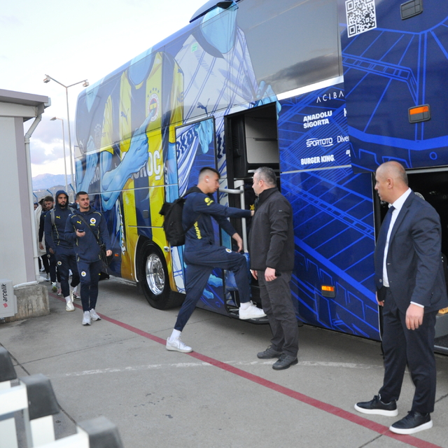 Fenerbahçe kafilesi, Alanya'ya geldi