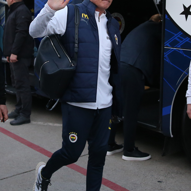 Fenerbahçe kafilesi, Alanya'ya geldi