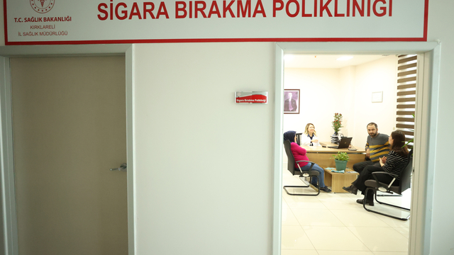 Tedaviyle sigarayı bırakan aile, rahat nefes almanın keyfini yaşıyor
