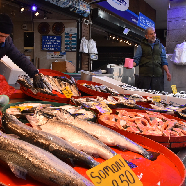 Trabzon'da hava muhalefeti balık fiyatlarını yükseltti