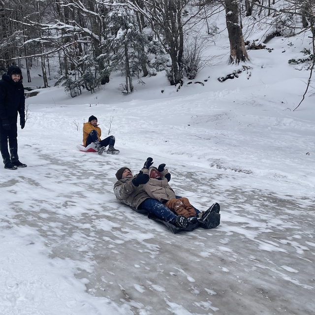 Hafta sonunu fırsat bilenler Abant'ta karın tadını çıkardı