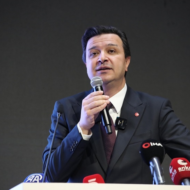 Saadet Partisi Genel Başkanı Mahmut Arıkan: Asgari ücret cebe girmeden 2 bi...