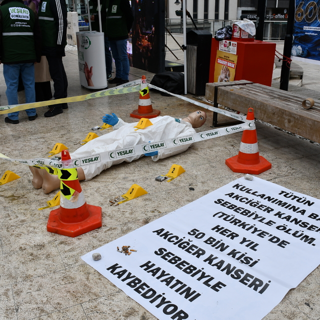 Bilecik'te sigaranın zararları "olay yeri maket" ile canlandırıldı