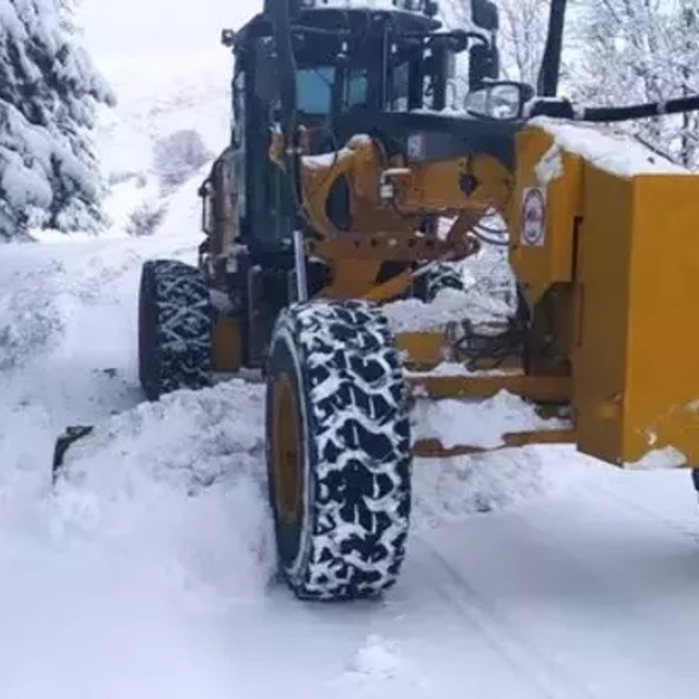 Elazığ'da kardan kapanan 54 köy yolu, ulaşıma açıldı