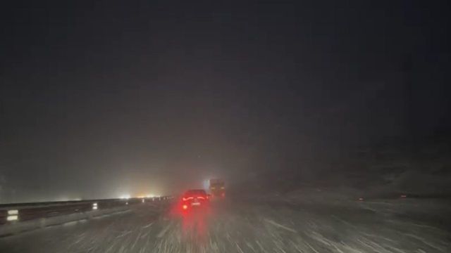 Kuzey Marmara Otoyolu Kocaeli geçişişinde kar yağışı