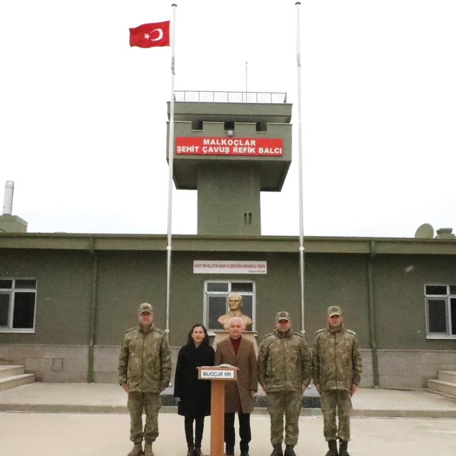 Kırklareli Valisi Turan, Bulgaristan sınırında nöbet tutan Mehmetçiği ziyar...