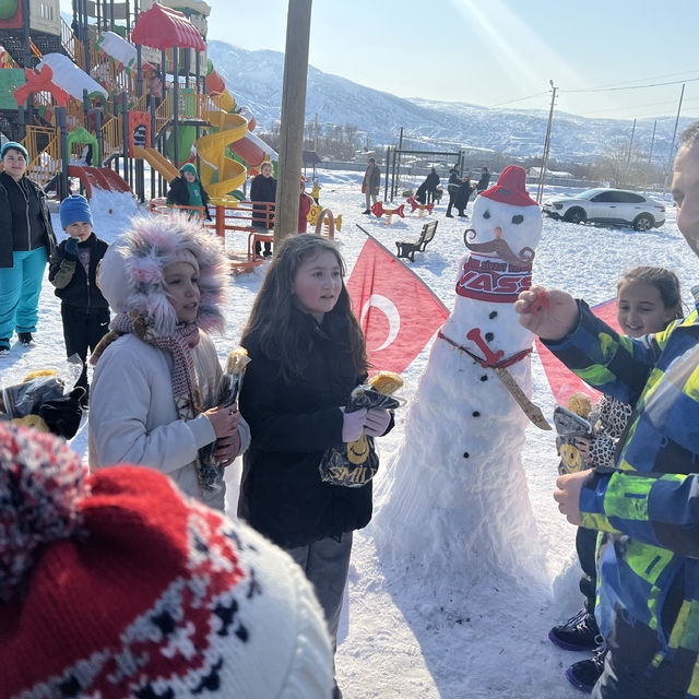 Sivas'ta kar festivali düzenlendi