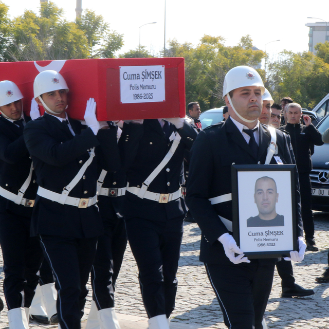 Motosiklet kazasında hayatını kaybeden polis memuru için tören