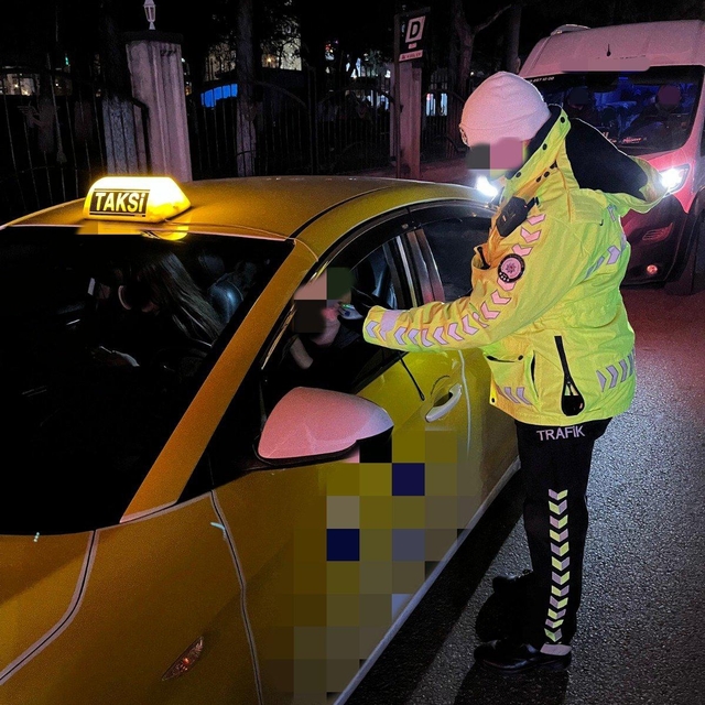 Eskişehir'de trafik denetimlerinde 43 sürücüye cezai işlem yapıldı