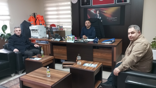 Cide'de kurum müdürleri Karayolları Şefi Engin'i ziyaret etti
