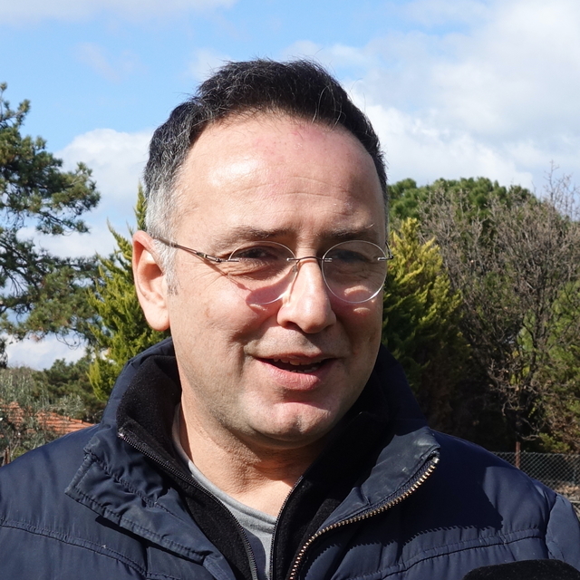 Balıkesir'in bazı ilçelerinde deniz kıyısında su çekilmesi yaşandı