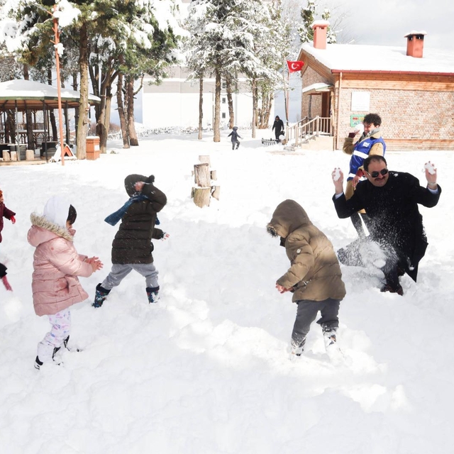 Samsun'un 6 ilçesinde eğitime kar engeli