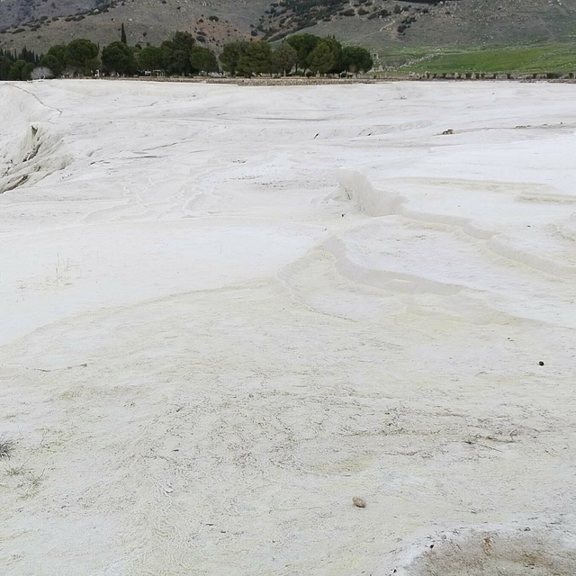Pamukkale'de kuraklık tehdidi; suyun debisi düştü
