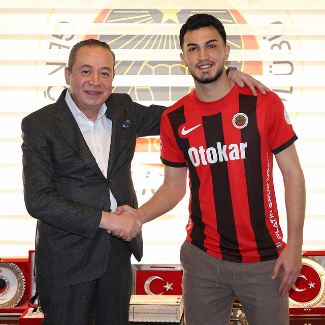 Gençlerbirliği, orta saha Adem Eren Kabak'ı sezon sonuna kadar kadrosuna ka...