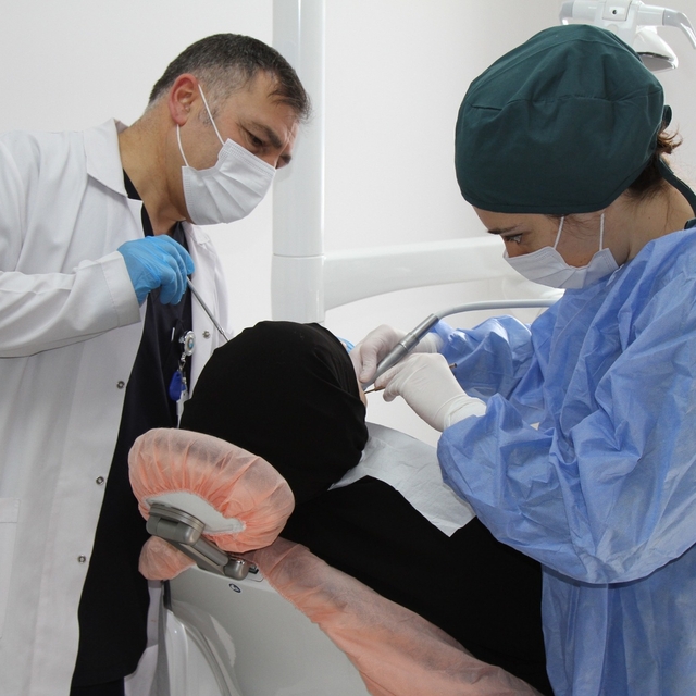 Bozok Üniversitesi Diş Hekimliği Fakültesinde 5 ayda 5 bin 949 hastaya hizm...