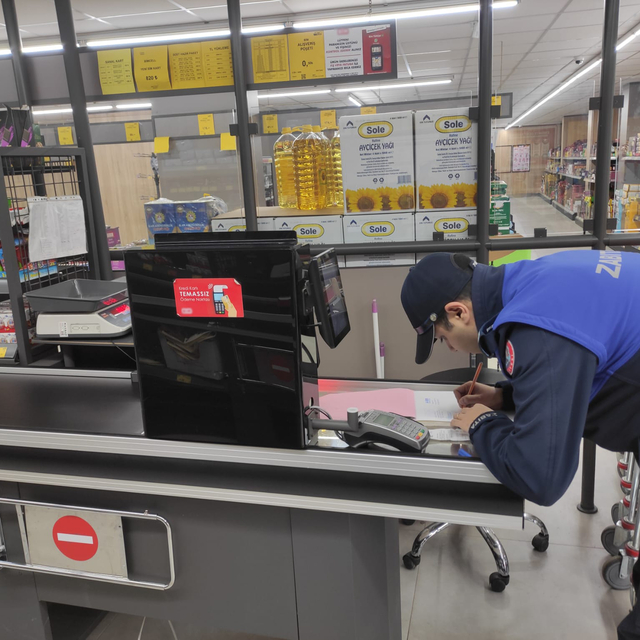 Bafra'da marketlere yönelik denetimler yapıldı
