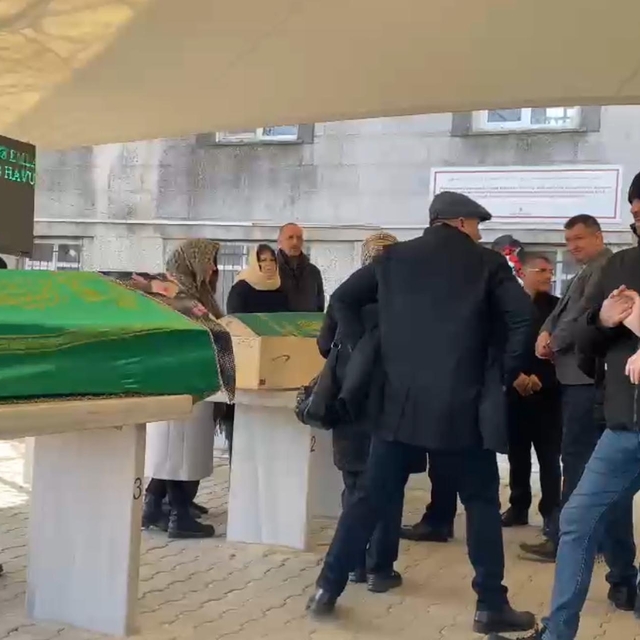 Tekirdağ'da 13 yaşındaki kız ölü, babası yaralı bulundu (2)