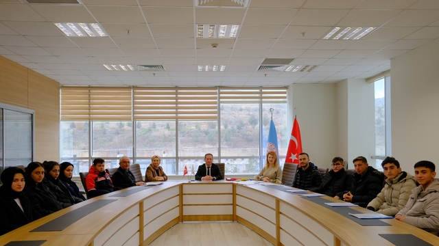 Meslek stajı için Romanya'ya gidecek öğrencilere yönelik toplantı