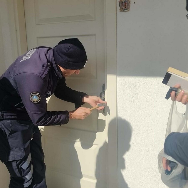 Çanakkale'de 13 otel ve pansiyon mühürlendi