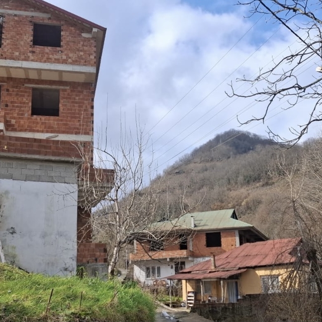 Giresun'da heyelan riski nedeniyle 3 binanın tahliyesine karar verildi