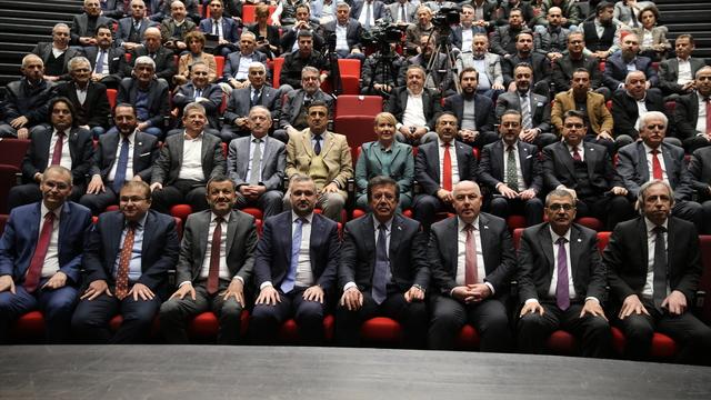 TCMB Başkanı Karahan, Denizli'de iş dünyası temsilcileriyle bir araya geldi