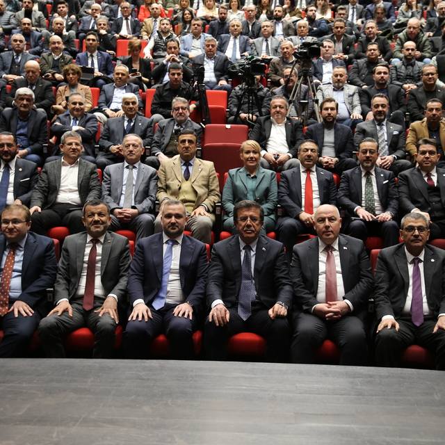 TCMB Başkanı Karahan, Denizli'de iş dünyası temsilcileriyle bir araya geldi