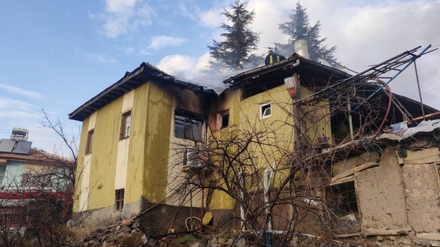 Kırıkkale'de evde çıkan yangında bir kişi yaşamını yitirdi