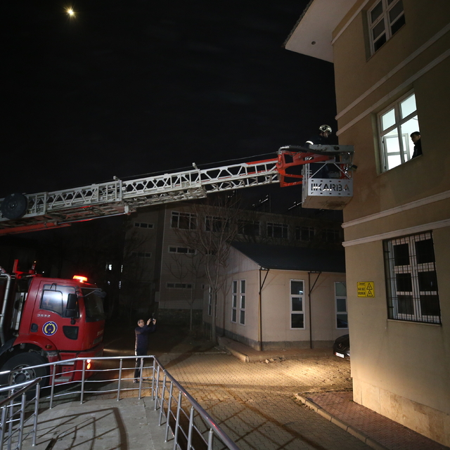 Bingöl'de lise pansiyonlarında yangın ve tahliye tatbikatı yapıldı