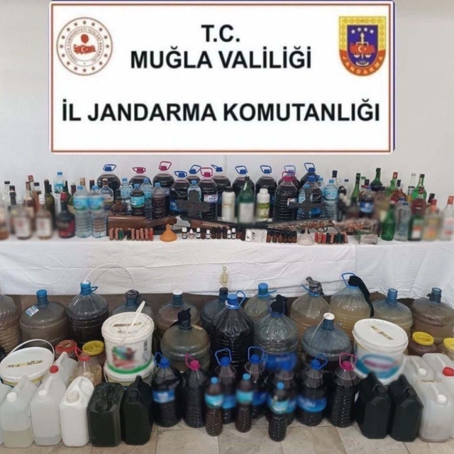 Muğla'da 555 litre 'sahte içki' ele geçirildi