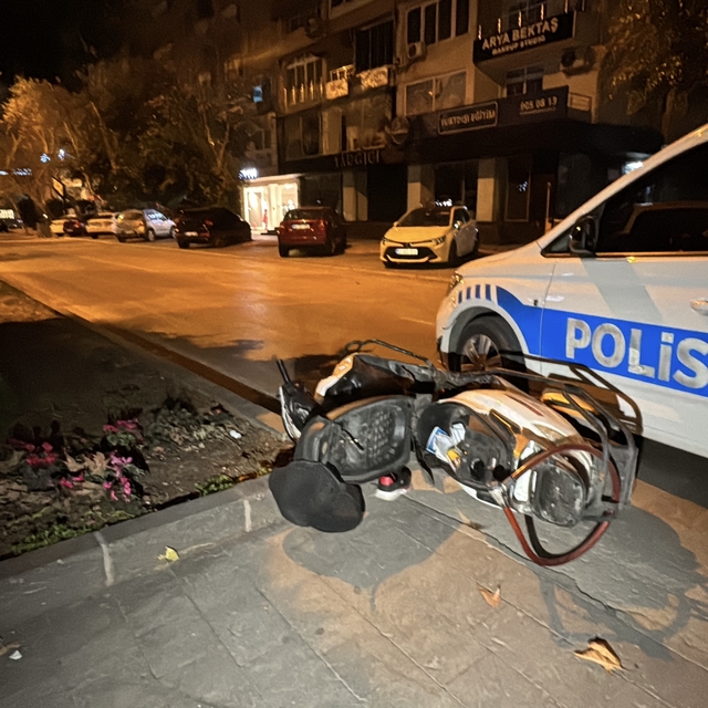 Adana'da motosikletle kaçmaya çalışan şüpheli kovalamaca sonucu yakalandı