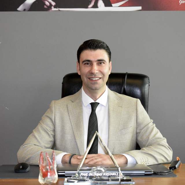 İmplanta doğal alternatif; diş nakli