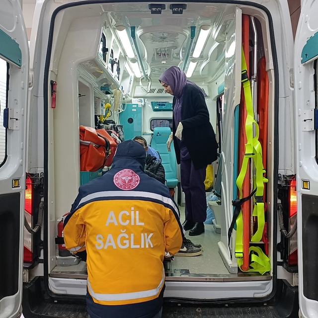 Adıyaman'da metan gazından etkilenen 3 işçiden biri öldü