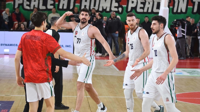 Karşıyaka potada gençleriyle gururlu