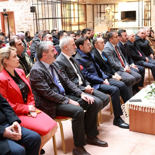 Tokat'ta "Ötüken'den Günümüze Altın Yay ile 3 Gümüş Ok'un Hikayesi" konfera...