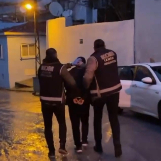 İzmir'de hava destekli 'Narko-terör' operasyonu: 40 gözaltı
