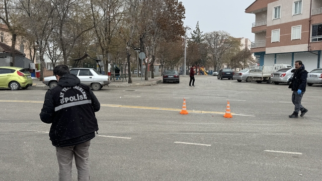 Karaman'da iki grup arasında çıkan silahlı kavga güvenlik kamerasında