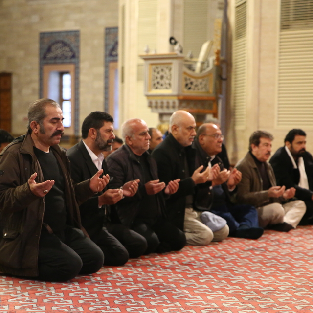 Adana'da sanatçı Ferdi Tayfur için mevlit okutuldu