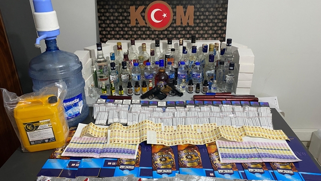 Kütahya'da sahte içki operasyonunda yakalanan 2 kişi tutuklandı