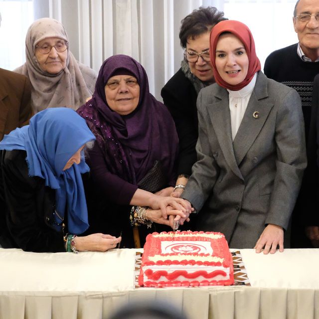 Bakan Göktaş: 30 bin yaşlımıza yatılı bakım hizmeti sunuyoruz