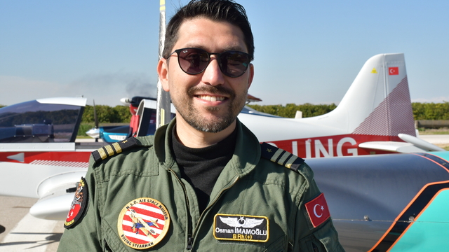 Yazılım sektörünü bırakıp havacılık hayalini gerçekleştiren pilot öğrenci yetiştiriyor