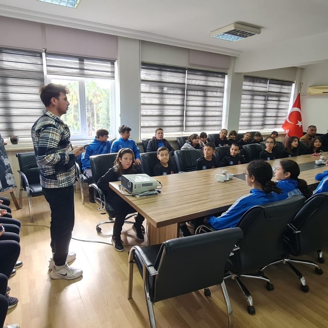 Kumluca'da başarılı sporcular, Kaymakam Güneş ve Başkan Avcıoğlu'nu ziyaret...