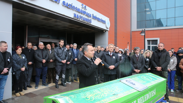 Tokat'ta kalp krizi sonucu ölen doktor için çalıştığı hastanede tören düzenlendi