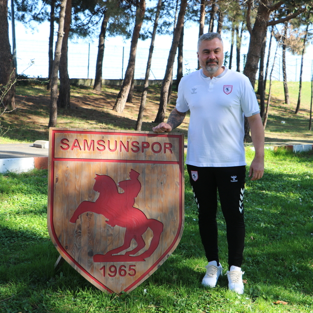 Samsunspor Teknik Direktörü Reis: Sahadan çekilme olayları Türk futbolu içi...
