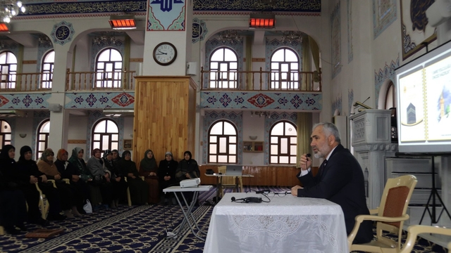Çankırı'da umreye gideceklere yönelik eğitim semineri