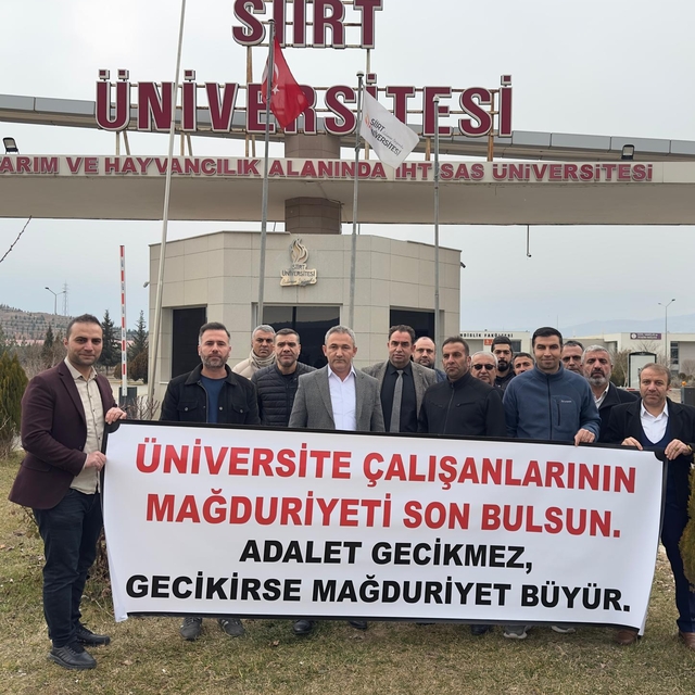 Siirt'te Eğitim-Bir-Sen'den üniversite idari personeline yer değişikliği ha...
