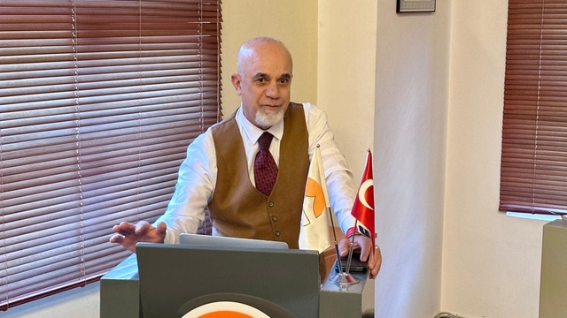 Prof. Dr. Gürsu, Ege Denizi'ndeki sismik aktivitenin tsunami etkisinin Marmaris'te önemli olmayacağını söyledi