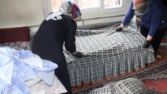 Beypazarı Belediyesi ihtiyaç sahiplerine temizlik hizmeti sunuyor